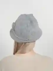 Серебряный шляпа вязаная двойная