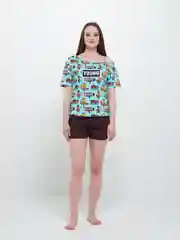Домашняя пижама с футболкой и шортами