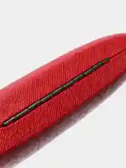 Красный футляр для очков
