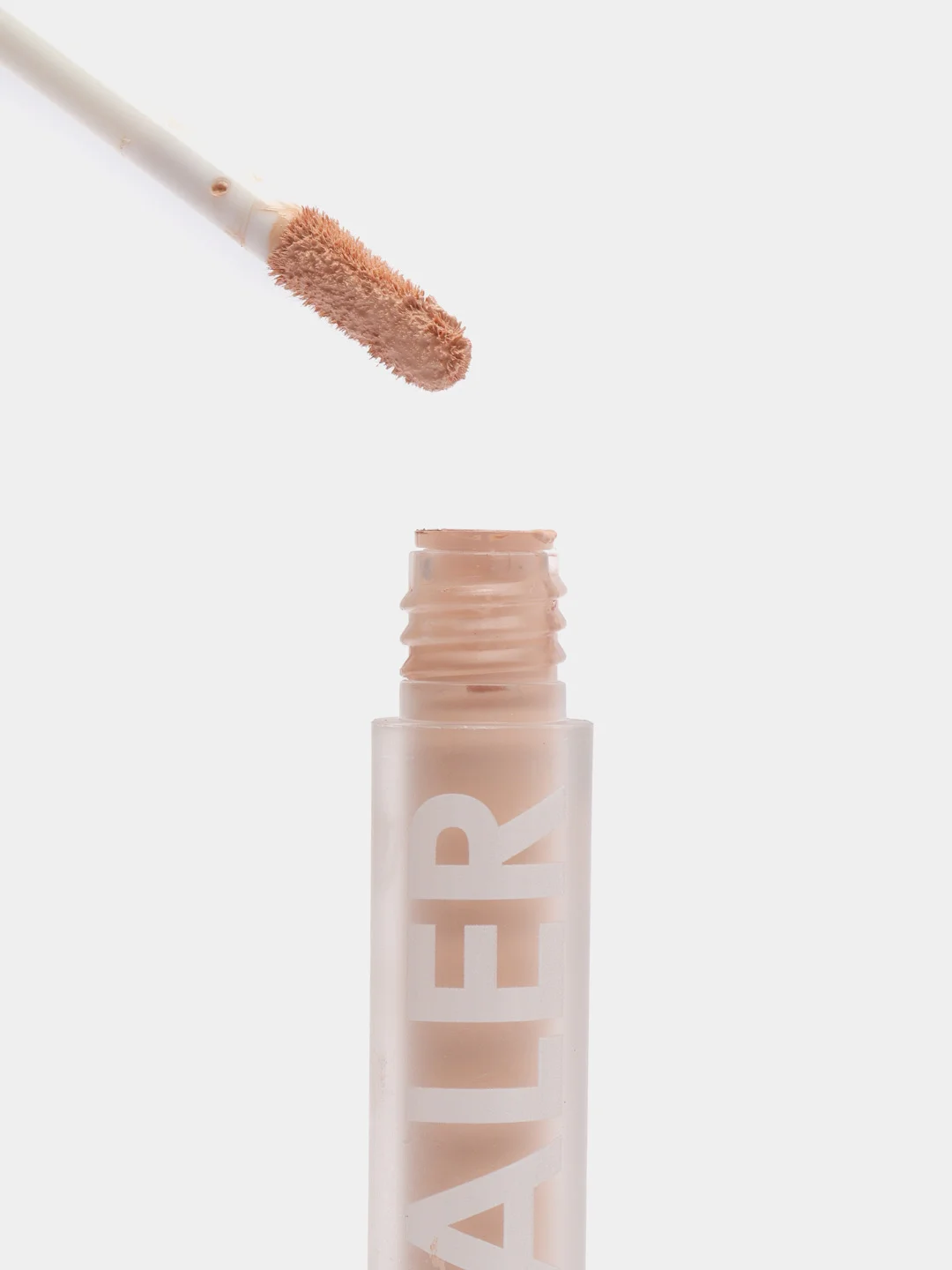 Консилер для лица CONCEALER, тональный 2,7 г