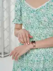 Желтый элегантные женские часы