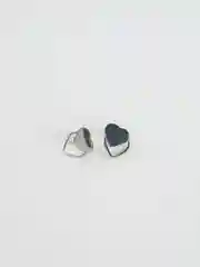 Серьги-гвоздики с сердечком
