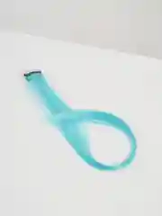 Цветные пряди на заколке