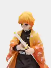 Желтый коллекционная фигурка аниме Demon Slayer "Клинок, рассекающий демонов", 16-18 см, 5 видов