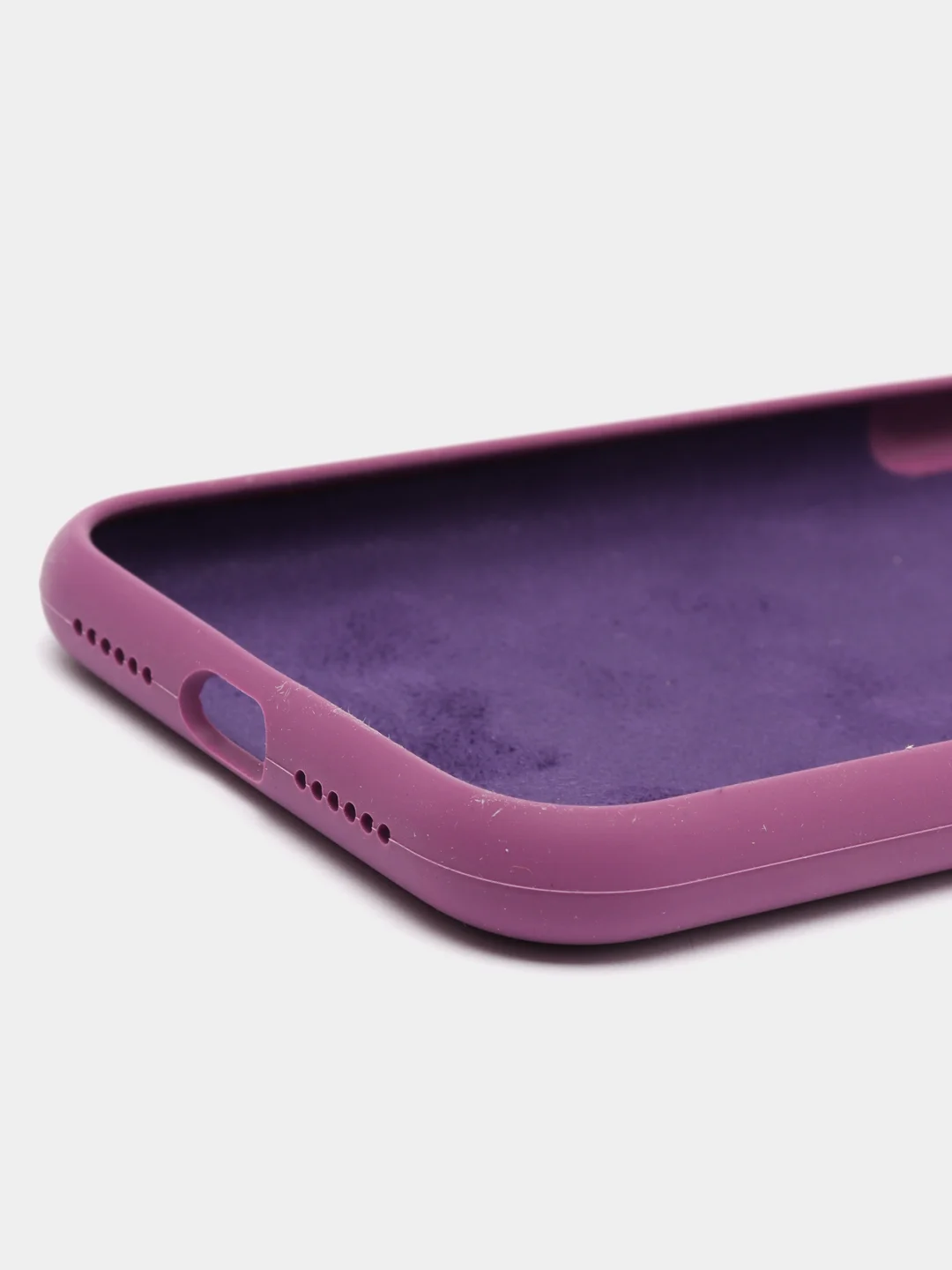 Пурпурный силиконовый чехол iPhone 11, Silicone Case, с закрытым низом и защитой камеры