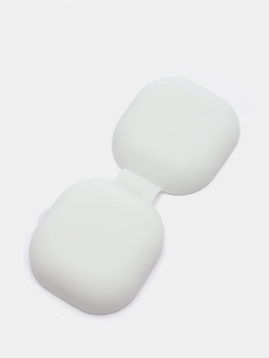 Белый cиликоновый чехол для наушников Samsung Galaxy Buds Pro/Buds Live/Buds 2 с карабином