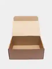 Бежевый коробка из крафт-картона