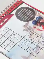 Занимательный блокнот с наклейками. Леди Баг и Супер-Кот. Крутые герои