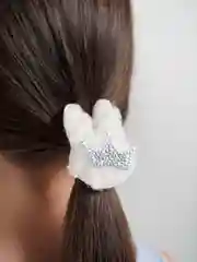 Белый резинки для волос, 2 штуки