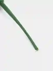 Красный искусственные цветы. Розы (пластиковый букет)