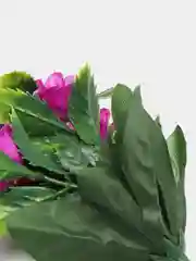 Сиреневый искусственные цветы. Розы (пластиковый букет)