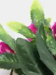 Индиго искусственные цветы. Розы (пластиковый букет)