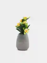 Желтый искусственные цветы. Розы (пластиковый букет)