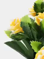 Желтый искусственные цветы. Розы (пластиковый букет)