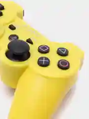 Желтый беспроводной геймпад для PS3