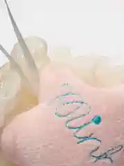 Розовый мочалка для тела