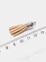 Бежевый кисточки замшевые с серебряным колпачком, 3,8 см