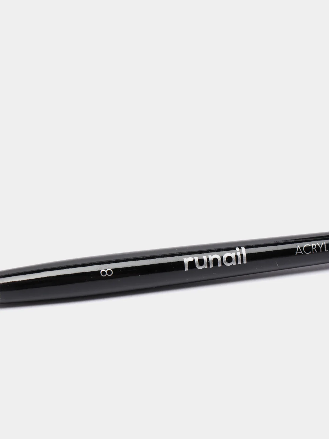 Кисть для акрил геля Runail Professional Nylon Oval №8 №3979