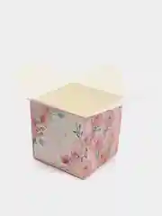 Розовый коробка куб