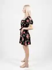 Черный платье короткое