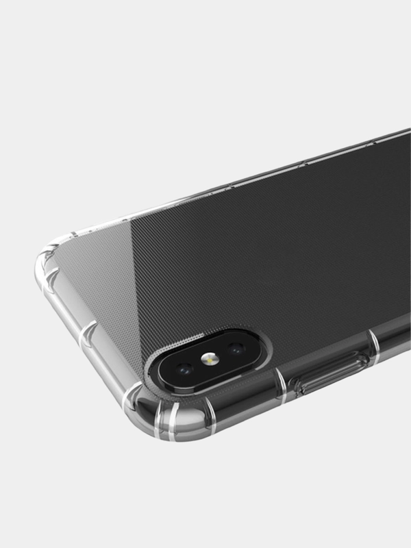 Прозрачный силиконовый чехол на iPhone 12