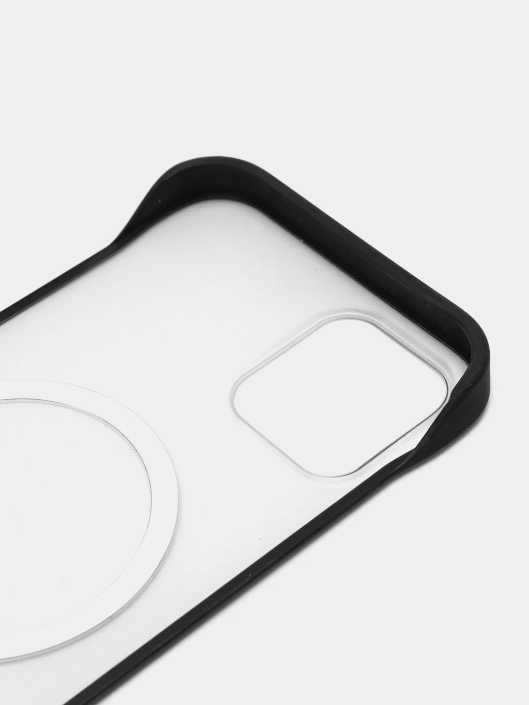 Черный чехол-накладка iPhone 12 и iPhone 12 Pro