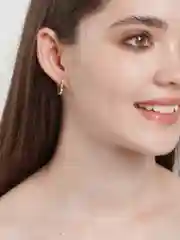 Молочный серьги женские