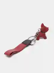 Красный брелок собака бульдог