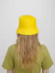 Желтый панама летняя
