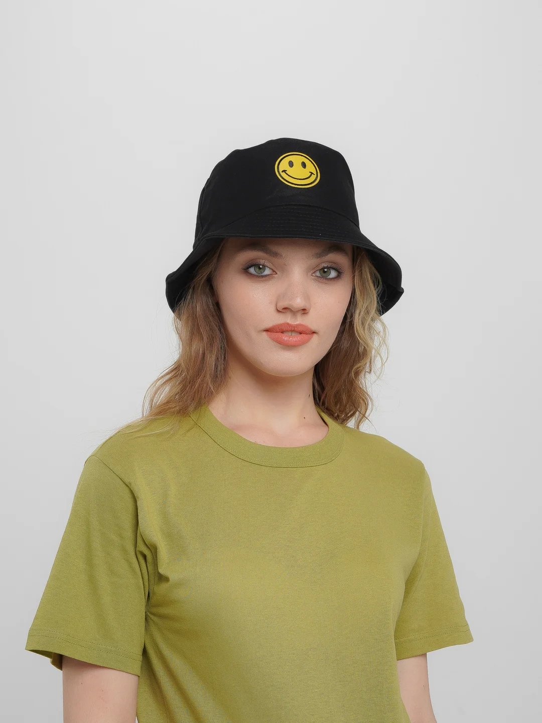 Черный панама со смайлом