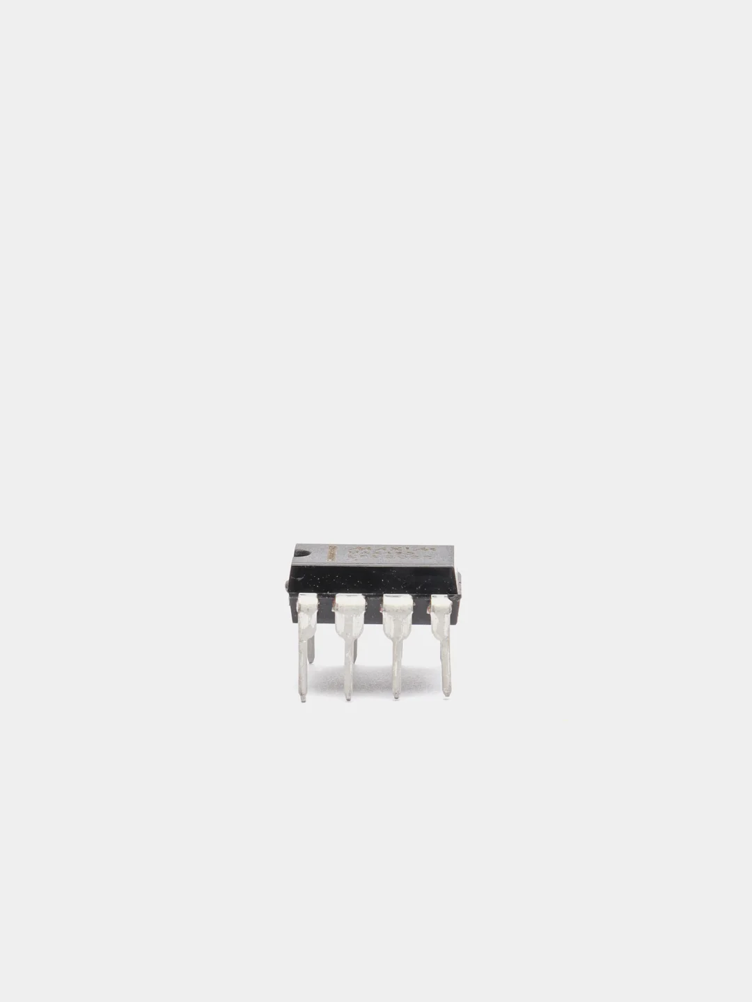 4 штуки Микросхема MAX485CPA DIP-8 Приемопередатчик RS485/RS422