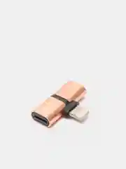 Золотой переходник адаптер для наушников Lightning и зарядки Lightning на iPhone