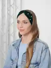Повязка тонкая с бусами, зелёная