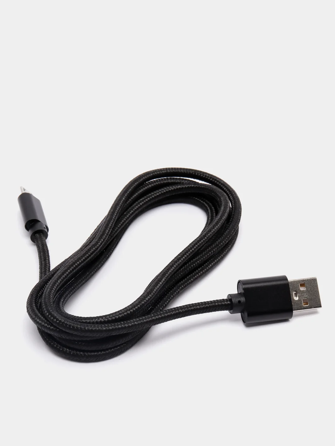 Черный кабель microUSB, Type-C, Lightning для зарядки и передачи данных