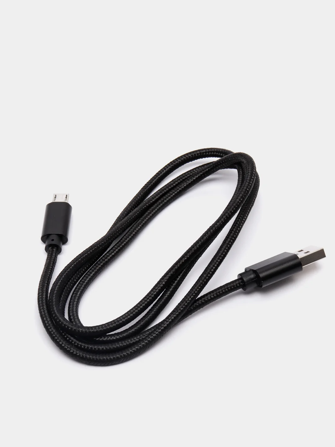 Черный кабель microUSB, Type-C, Lightning для зарядки и передачи данных