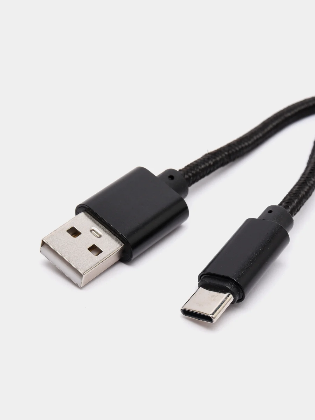 Черный кабель microUSB, Type-C, Lightning для зарядки и передачи данных