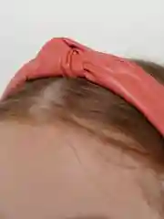 Коралловый кожаный ободок