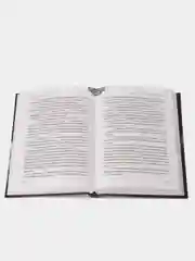 Книга "Матушка Готель. История старой ведьмы", Серена Валентино