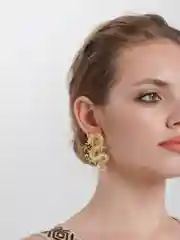 Золотой серьги на подарок