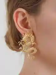 Золотой серьги на подарок