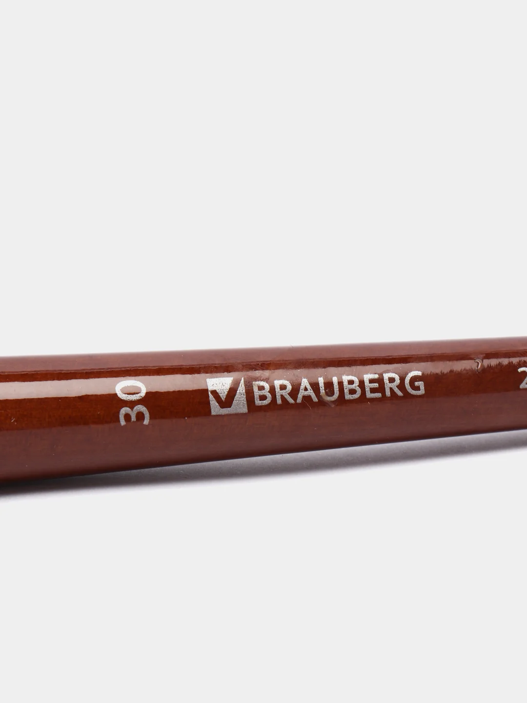 Кисть художественная профессиональная BRAUBERG ART "CLASSIC", щетина, плоская, № 30, длинная ручка, 200726
