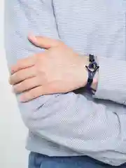 Темно-синий якорь-браслет унисекс.