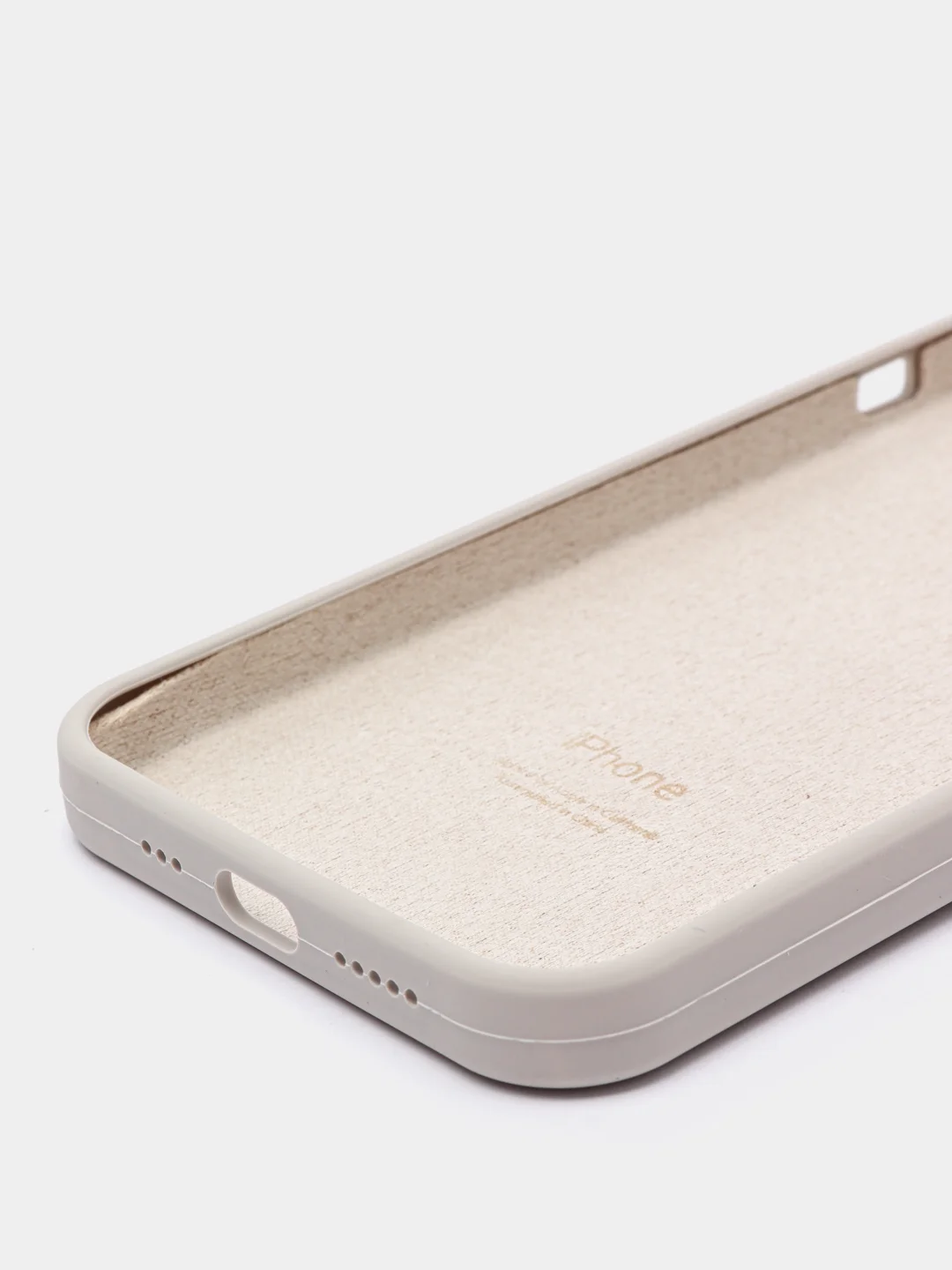 Светло-бежевый чехол Silicone Case для iPhone 13 Pro, с защитой камеры, закрытый низ