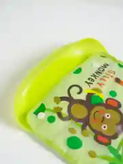 Зеленый нагрудник с пластиковым съемным карманом