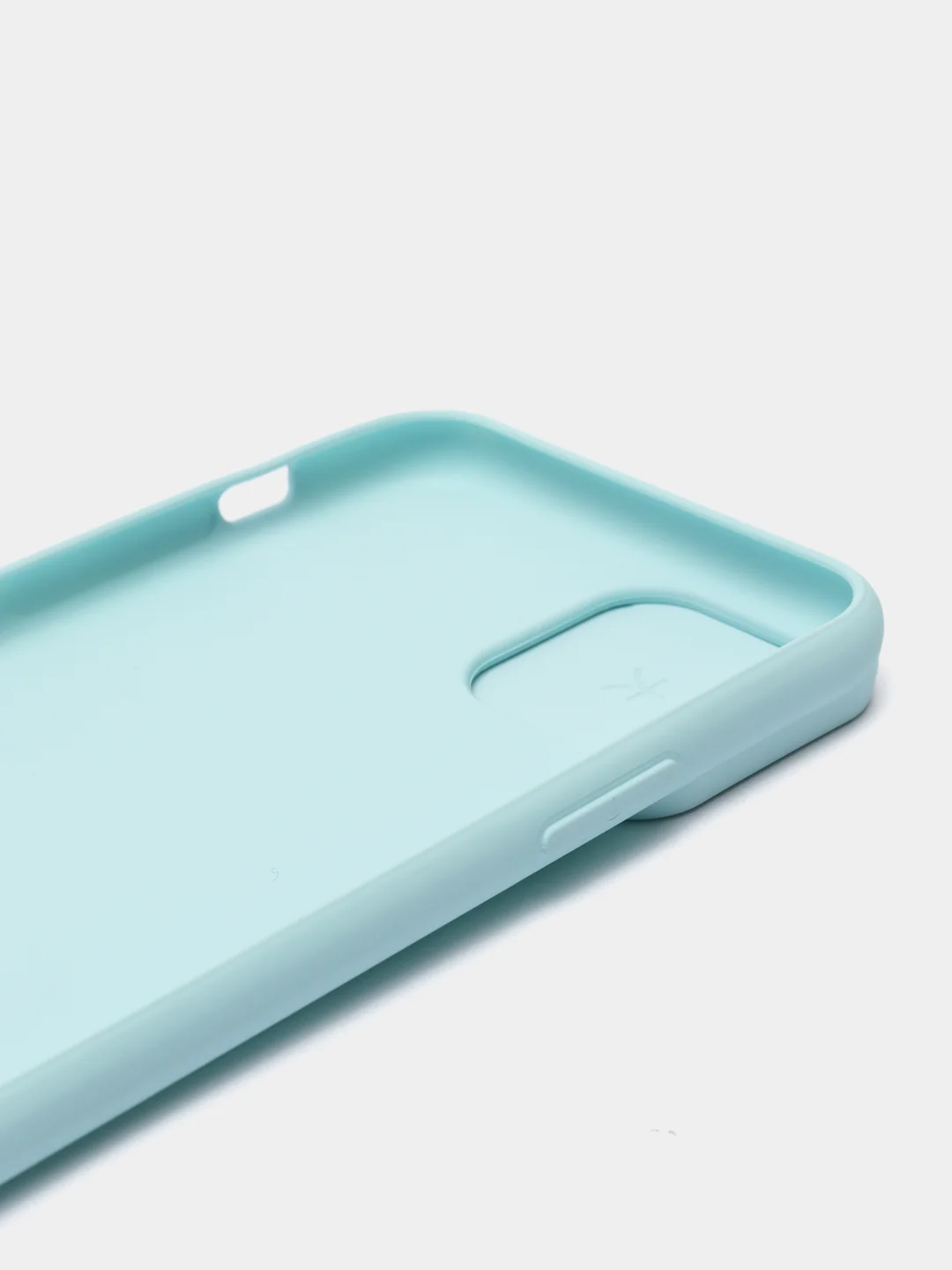 Бирюзовый чехол с защитой камеры в виде шторки для Apple iPhone 11 / 11 pro