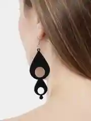 Серьги черные