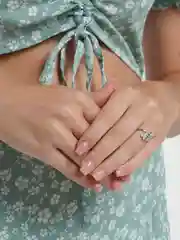 Кольцо с кристаллами