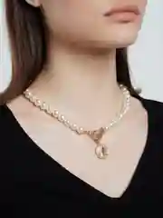 Золотой ожерелье на шею с жемчугом, с подвеской