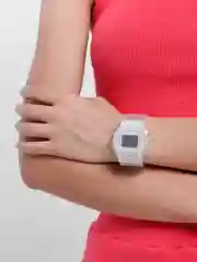 Белый часы наручные, электронные