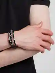 Черный браслет "Бесконечность"